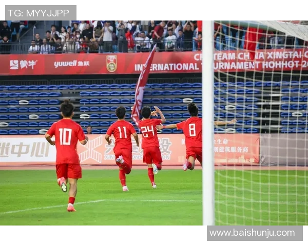 杭州足球队实力大变革引发热议球迷期待新篇章的到来 杭州足球队实力大变革引发热议球迷期待新篇章的到来